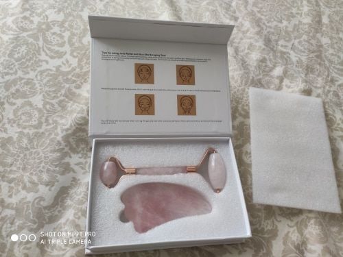Customer photo review of Jade / Rosenquarz Beauty Roller