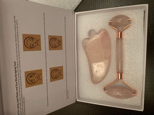 Customer photo review of Jade / Rosenquarz Beauty Roller