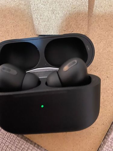 Customer photo review of BlxckPods Pro