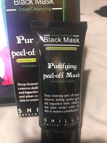 Customer photo review of Black Mask Blackhead Remover Maske für Gesicht Nase Akne Schwarze Gesichtsmaske Peel-Off Maske