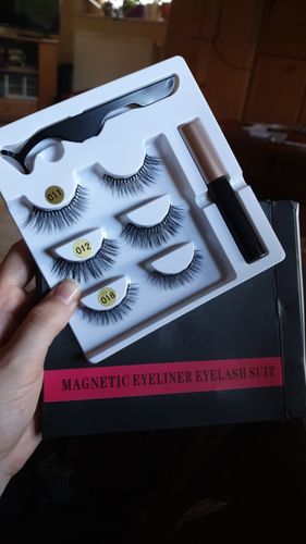 Customer photo review of Luxus Magnetic Lashes