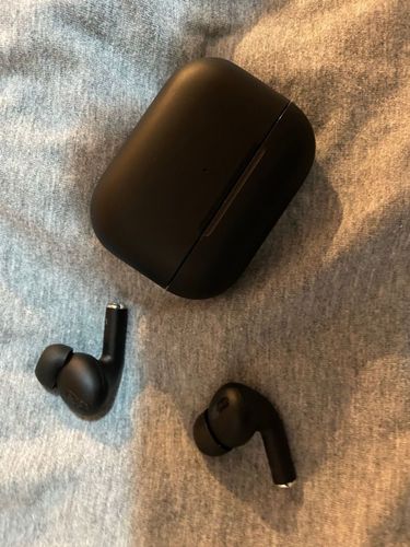 Customer photo review of BlxckPods Pro