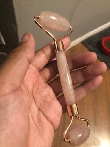 Customer photo review of Jade / Rosenquarz Beauty Roller