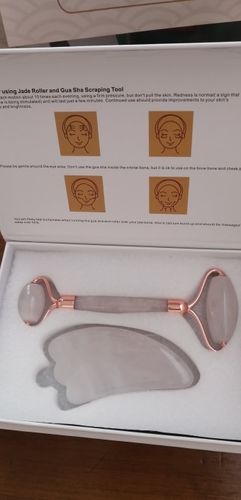 Customer photo review of Jade / Rosenquarz Beauty Roller