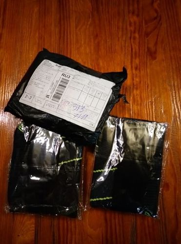 Customer photo review of Atom Oracle Stripe Sports Knee Pad Compression Pain Relief Leg Support Brace