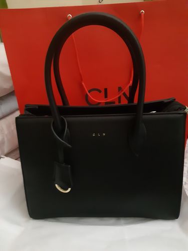 Customer photo review of Eager Handbag