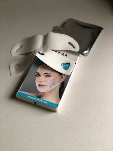 Customer photo review of DermaV™  | Masque amincissant pour ovale du visage
