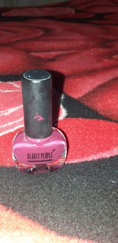 Customer photo review of Beauty People Wow Range Nail Polish 6ml