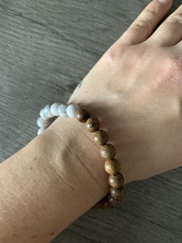 Customer photo review of Zedernholz Armband