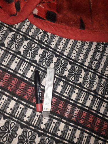Customer photo review of Beauty People Natural HD Matte Lip Crayon
