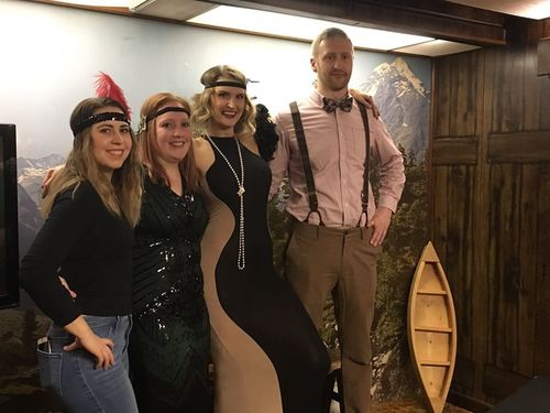 Customer photo review of DUNKELGRÜN 1920ER VINTAGE PAILLETTEN FRANSE FLAPPER KLEID