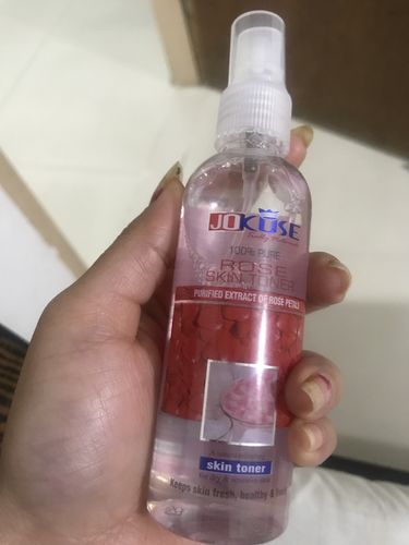 Customer photo review of Jokuse Rose Water With Spray Pump 100ml