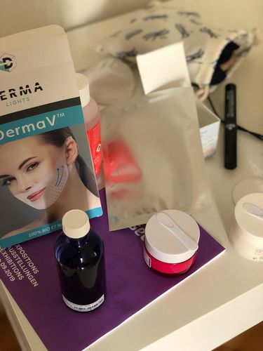 Customer photo review of DermaV™  | Masque amincissant pour ovale du visage