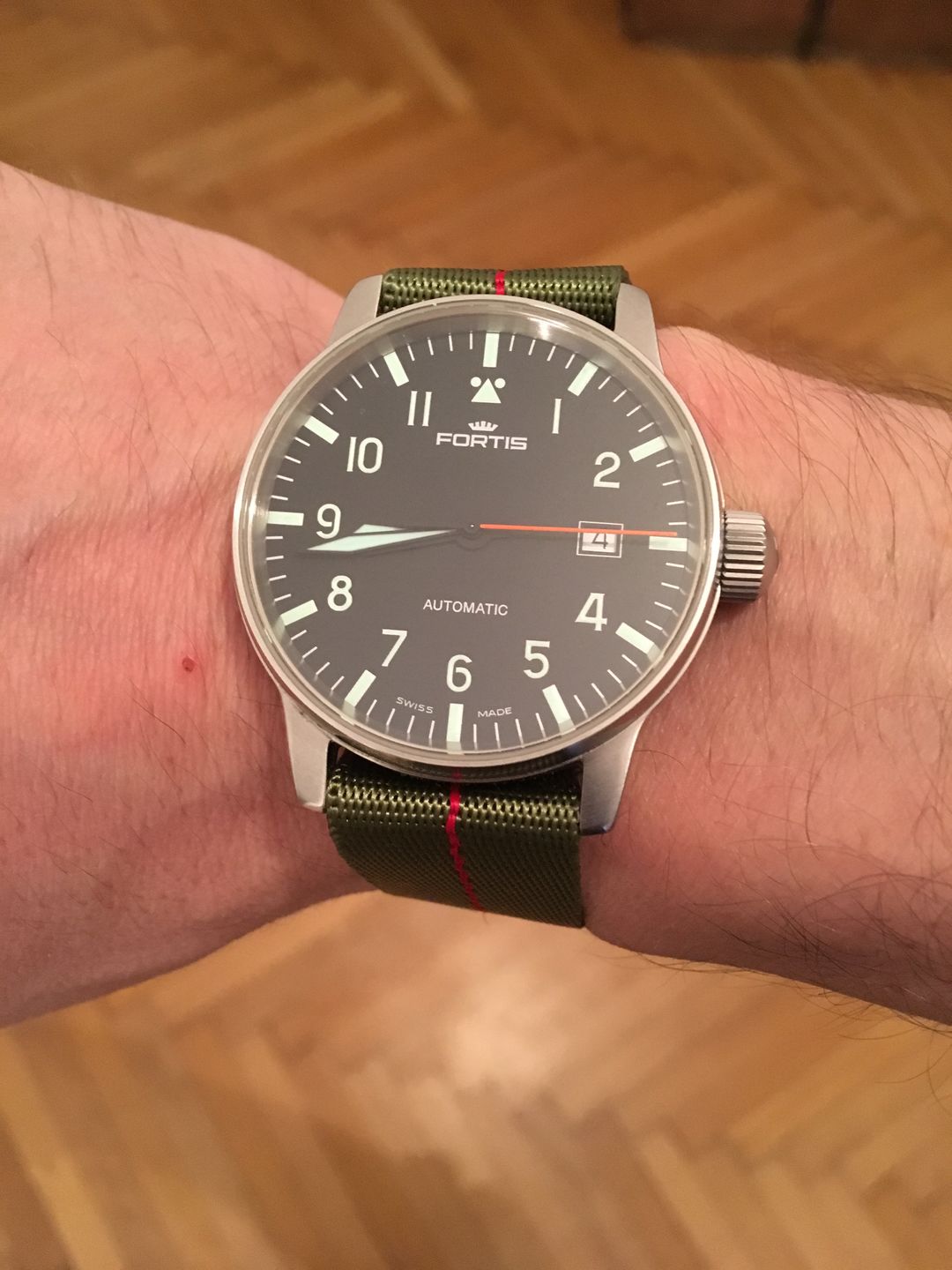 Customer photo review of AlphaShark Slim - Green/Red Stripe JV