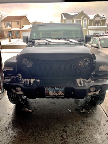 Customer photo review of Shark Grille - Matte Black (18-19 Wrangler JL )