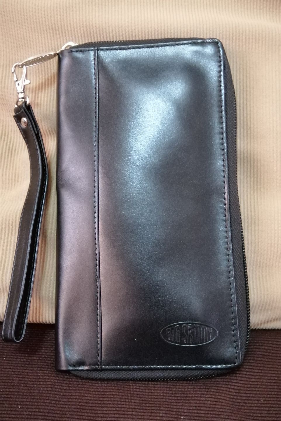 Customer photo review of Leather Panther Black