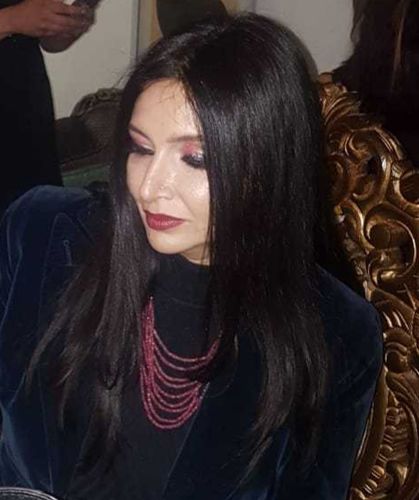 Customer photo review of Sapphire Magnetic Eyelashes and Eyeliner Kit