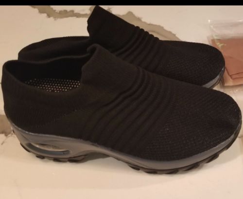 Customer photo review of Super Soft Women's Walking Shoes with Arch Support