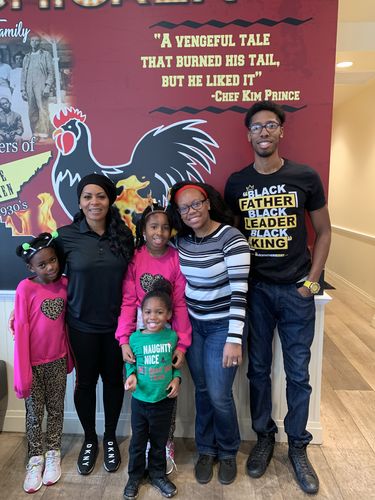 Customer photo review of Father Leader King - Black & Gold Premium Tee