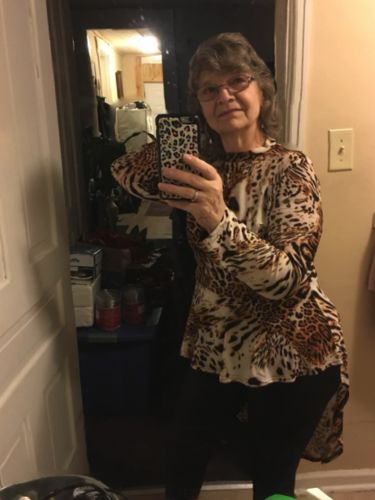 Customer photo review of Fashion Printing Irregular Stitching Top