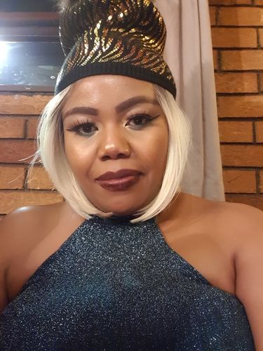 Customer photo review of Ruby Magnetic False Eyelashes