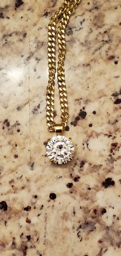 Customer photo review of Gold 42 Carat Big Stone Solitaire Pendant