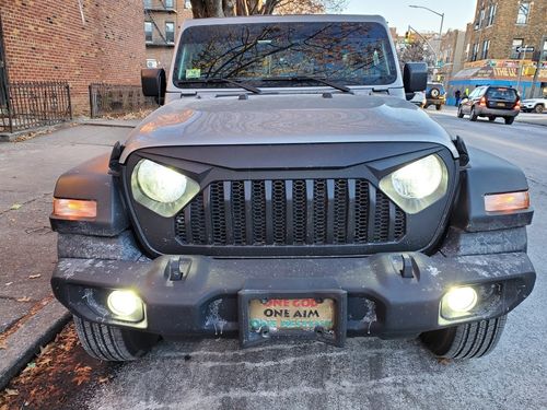 Customer photo review of Vader Grille w/ Mesh - Matte Black (18-20 Jeep Wrangler JL & Gladiator JT)