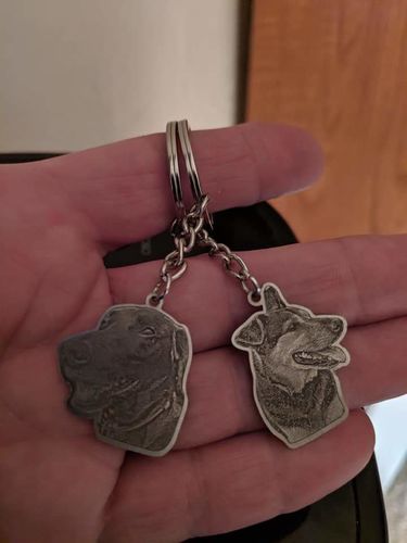 Customer photo review of Silvercut™ Keychain