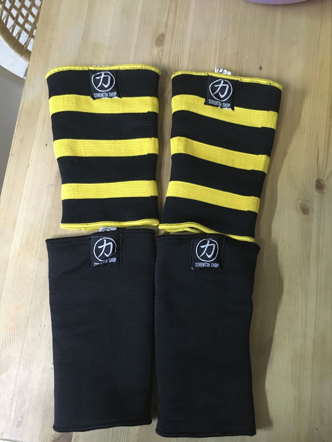 Customer photo review of Strength Shop Thor Knee Sleeves - Double Ply
