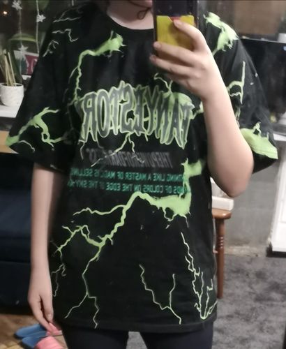Customer photo review of "Lightning"Harajuku Tee