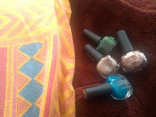 Customer photo review of Beauty People Wow Range Nail Polish 6ml
