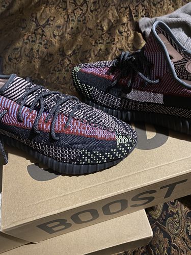 Customer photo review of Adidas Yeezy Boost 350 V2 Yecheil (Non Reflective)
