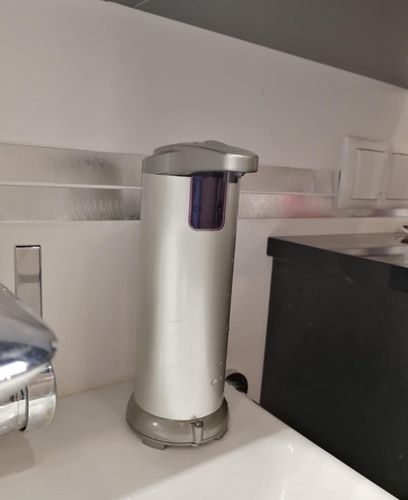 Customer photo review of MISTER TOUCHLESS - der automatische Spender für dein Zuhause