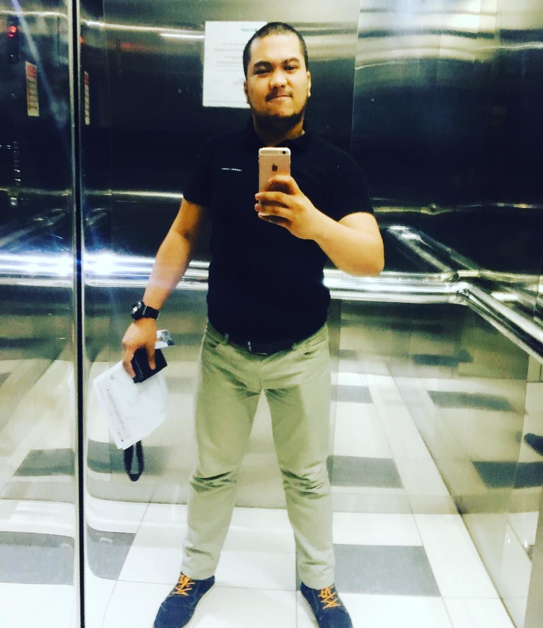 Customer photo review of Men's Thomas Laureti Black Polo Shirt