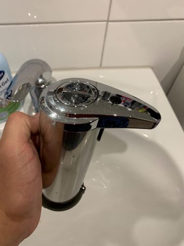 Customer photo review of MISTER TOUCHLESS - der automatische Spender für dein Zuhause