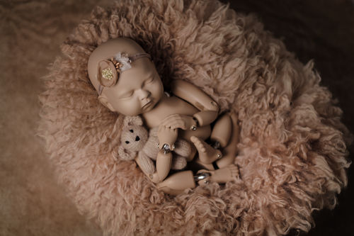 Customer photo review of Kate Old Master Abstract Texture Dark Brown Backdrop for Photography