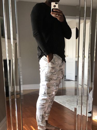 Customer photo review of 225 Superlative Joggers