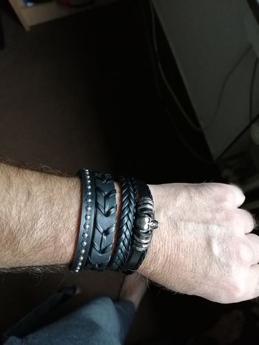 Customer photo review of Erebe-Armband