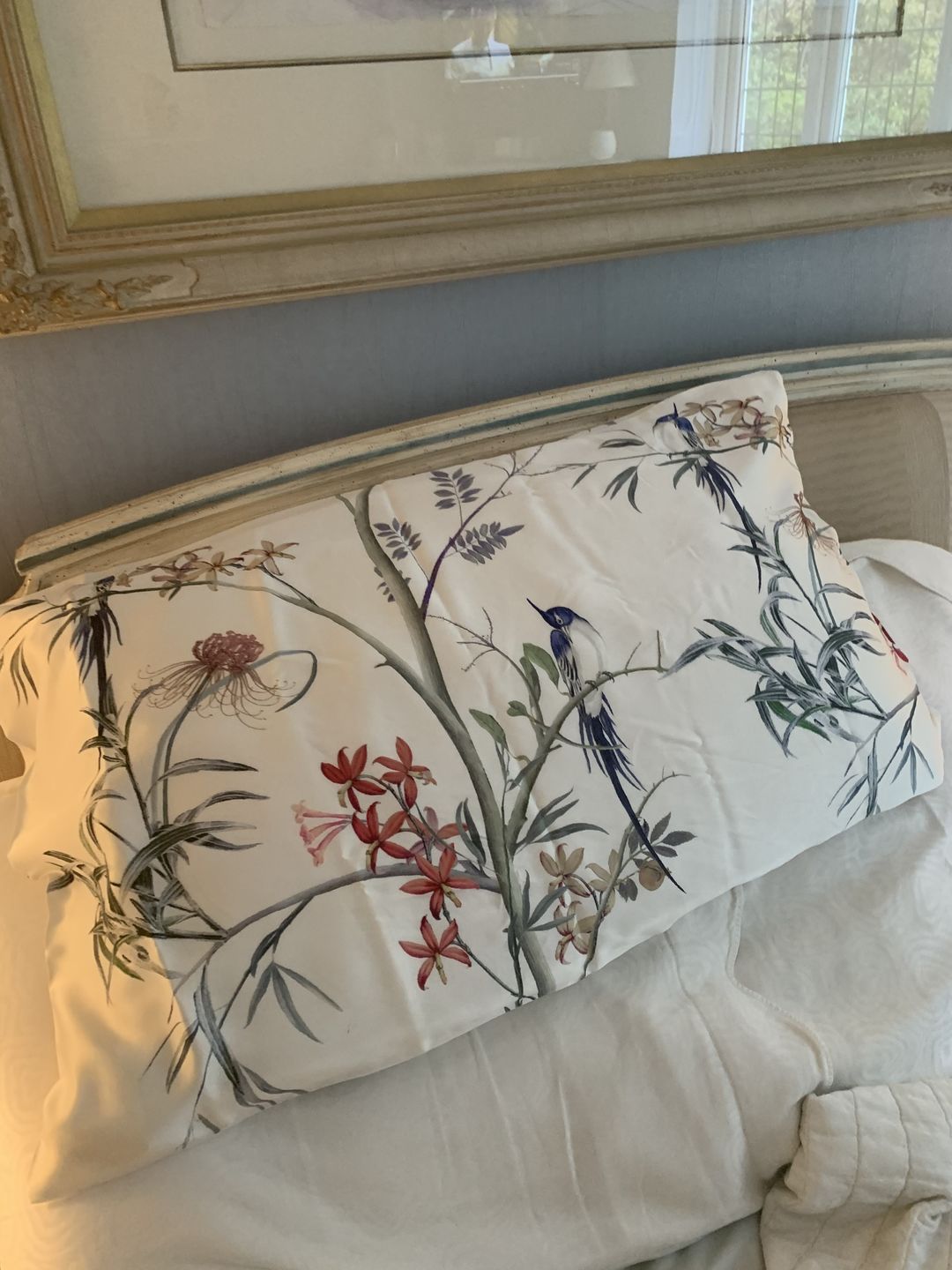 Customer photo review of Hummingbird Pure Silk Pillowcase