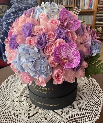 Customer photo review of Arreglo Imperial Orquídeas, Hortensias, Rosas