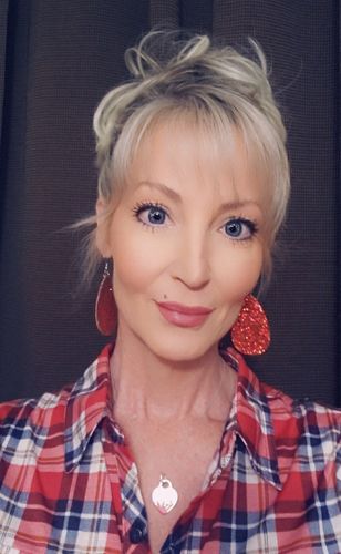 Customer photo review of JuvaBun Messy Bun