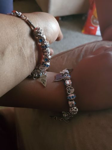 Customer photo review of Mother Daughter Eternal Love Bracelets