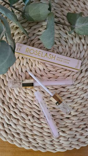 Customer photo review of ROSELASH