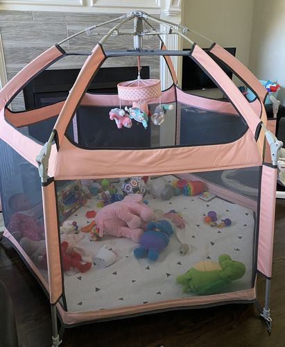 Customer photo review of Pop N' Go® Playpen