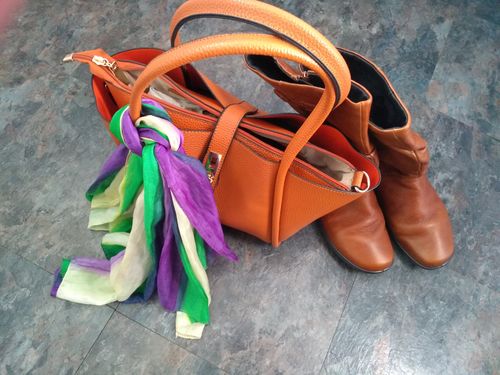 Customer photo review of TAN LEATHER EFFECT TOTE HANDBAG SET WITH DETACHABLE INTERNAL BAG AND LONG STRAP