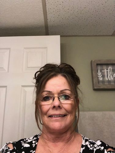 Customer photo review of JuvaBun Messy Bun