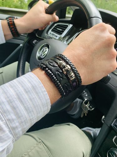 Customer photo review of Alecto-Armband
