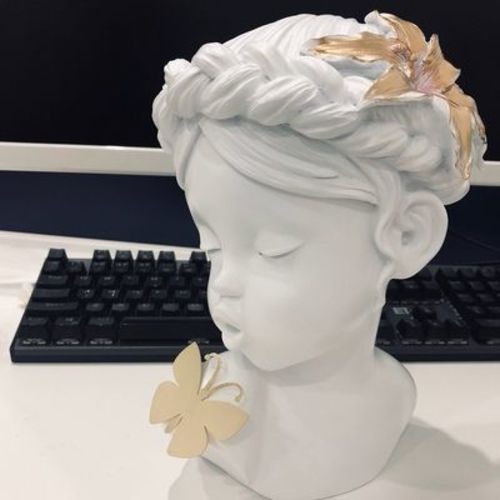 Customer photo review of Cute Girl Angel Sculpture Tabletop