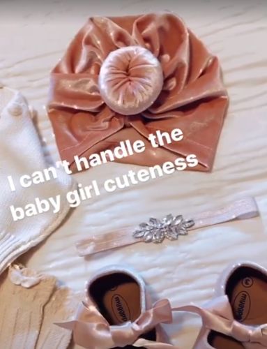 Customer photo review of Topknot turban in blush velvet