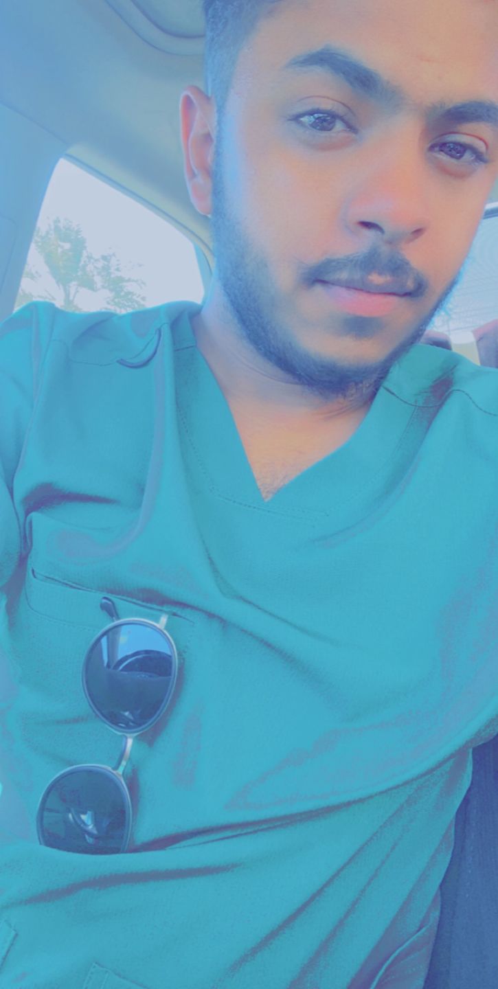 Customer photo review of بلوزة سكتشرز جيب واحد ~One pocket Scrub Top